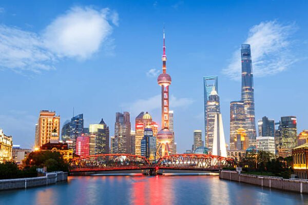 China Faces Deflation Amidst Falling Consumer Prices
